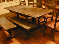 IMPERIAL MONTEREY TABLE